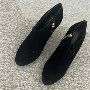 Elegant Black Suede Ankle Boots